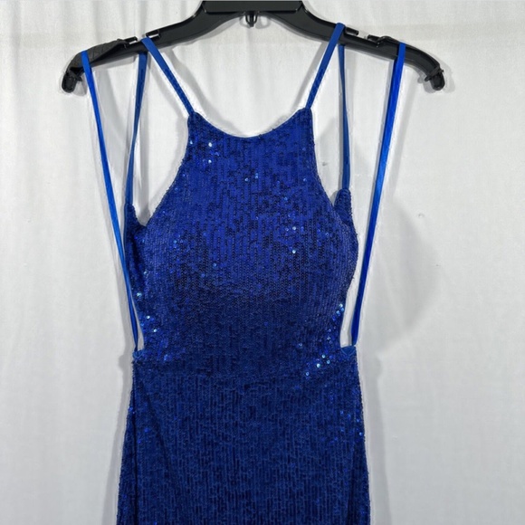 NEW $408 La Femme [ 00 ] Halter Sequin Open‎ Back Trumpet Gown Royal Blue - Picture 7 of 13